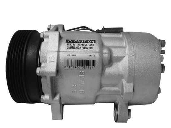 Compresseur de climatisation NRF 32064 SD7V16 pour Audi Ford Seat Skoda - qualité premium, présenté sous un angle montrant le connecteur électrique et les étiquettes d'avertissement. Ce compresseur fait partie de notre collection de Compresseurs de climatisation Volkswagen Audi Seat Skoda pas cher, disponible chez le vendeur distripiecesautos66.