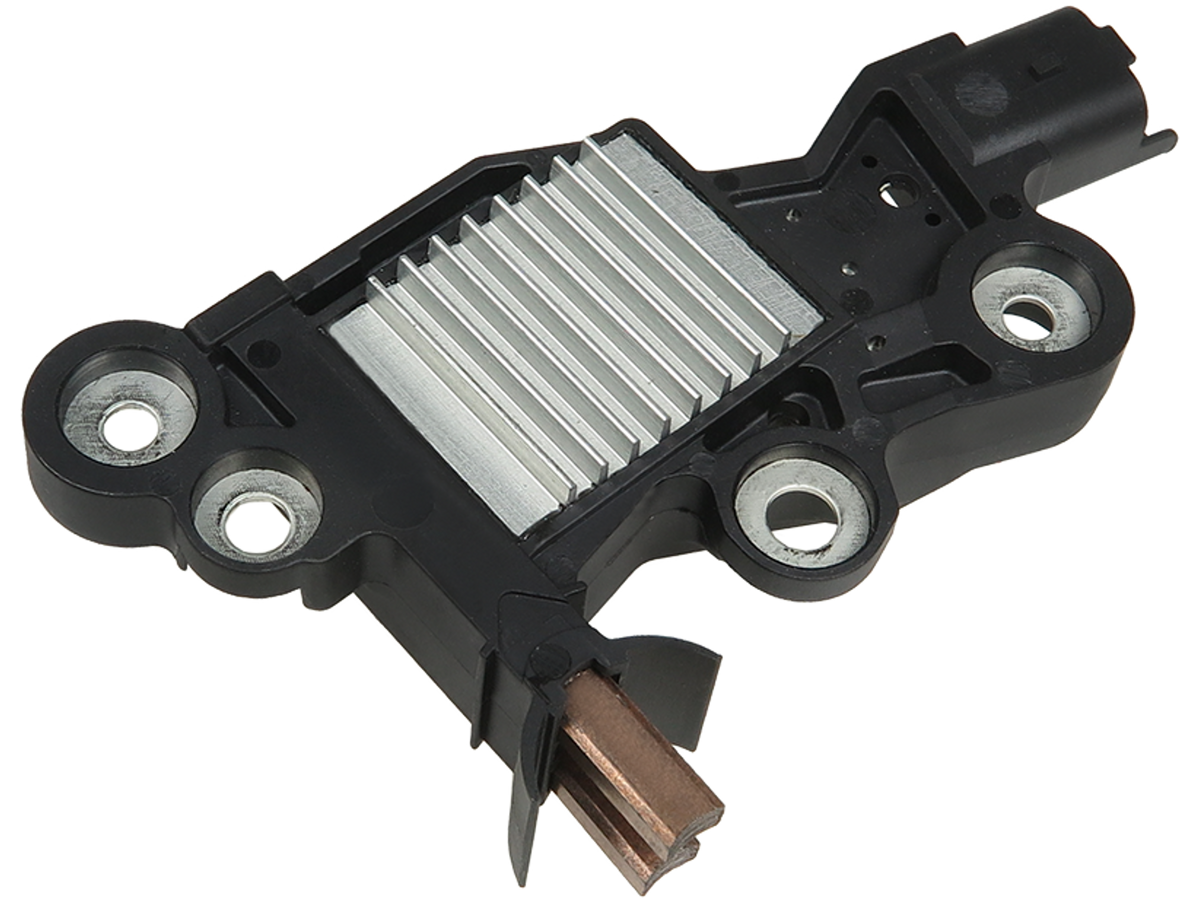 Régulateur d’alternateur 12 V Mobiletron VR-B135 ARE 0110 compatible BMW Bosch, vue du composant avec dissipateur thermique et connecteur, vendu par distripiecesautos66